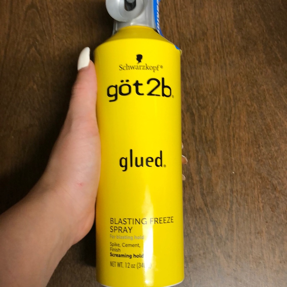 Got 2 b clue spray for wigs or cool hairstyles